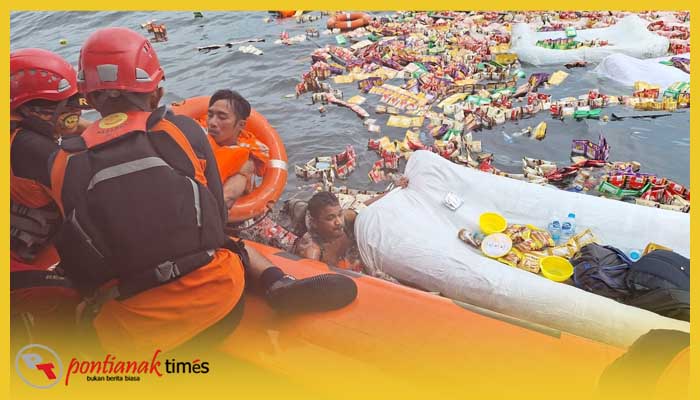 Tim SAR Gabungan menyelamatkan ABK Kapal Layar Motor Sejati 03 yang tenggelam di Perairan Juante Kabupaten Kayong Utara, Kamis (6/3/2023)