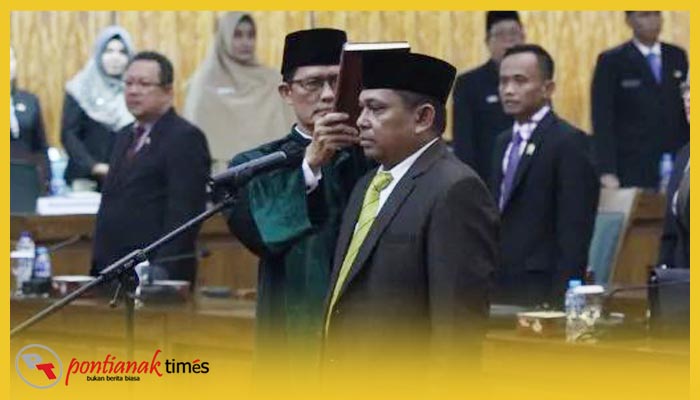 Muhammad Nurdin dilantik dan diambil sumpahnya menjadi Anggota DPRD Provinsi Kalbar hasil Pergantian Antar Waktu (PAW), Selasa (22/8/2023)