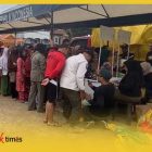 Ratusan warga dari berbagai desa mengantri membeli Sembako, Rabu (21/2/2024) di Kawasan Terminal Mempawah