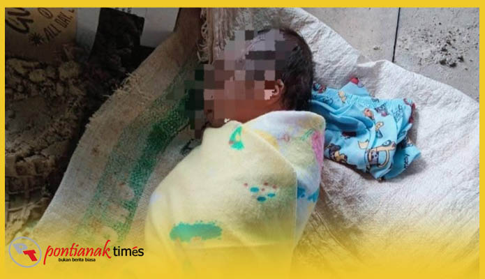 Bayi perempuan ditemukan di teras rumah kosong di tepi Jalan Negara, Desa Kaliau, Sajingan Besar, Kabupaten Sambas, Jumat (19/9/2025) sekitar pukul 14.00 WIB