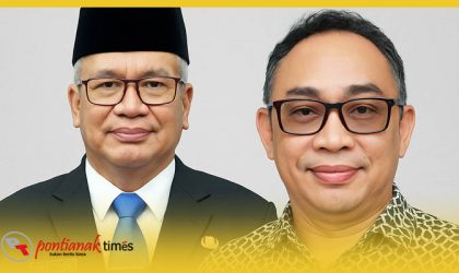 Sekda Kalimantan Barat, Harisson dan Penasihat Hukum Sukri, Denie Amirudin.