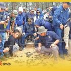 Pelepasan Tukik atau anak Penyu terbanyak se-Indonesia di Tanjung Api tercatat sukses dan terbanyak se-Indonesia, Sabtu (15/11/2025).