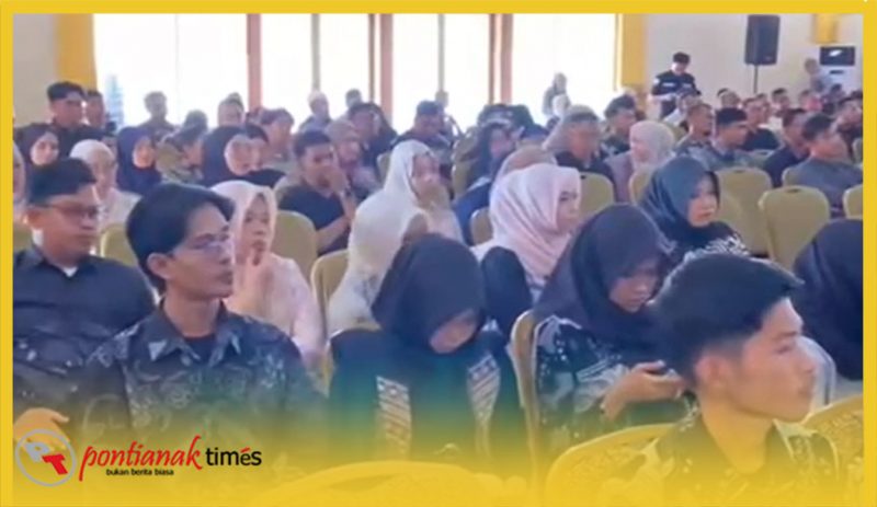 Rapat Koordinasi Makan Bergizi Gratis (Rakor MBG) di Aula Utama Kantor Bupati Sambas, Jumat (27/3/2026).