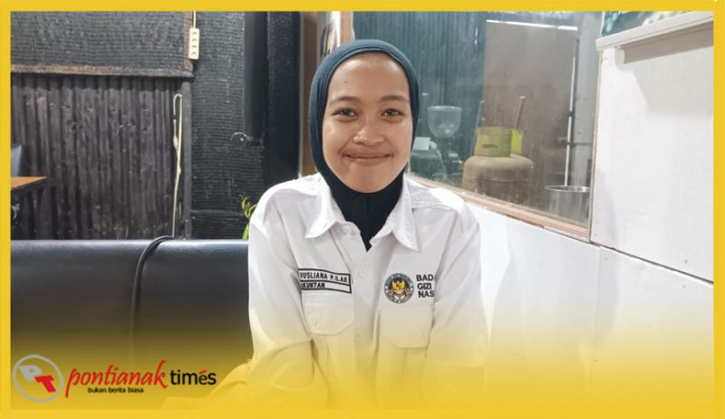 Nafila Rusliana (23), penyandang disabilitas yang bekerja sebagai Akuntan di SPPG 5 Arang Limbung Kabupaten Kuburaya.