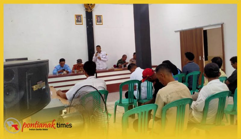 Rapat koordinasi Desa Sunga Batang meyikapi limbah dapur MBG.