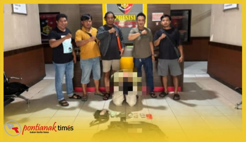 Tim Satreskrim Polres Sambas usai menangkap LKF (31), pelaku pencurian dengan kekerasan bersenjata celurit, Minggu (12/4/2026).