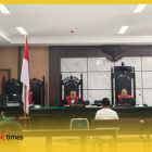 JPU Kejari Sumba Timur menuntut Sacarias Lenggu alias Saca dan Sedelti Remi alias Delti dalam sidang di PN Tipikor Kupang.