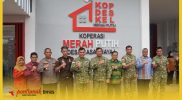 Kajati Kalbar Emilwan Ridwan bersama Pangdam XII Mayje Novi Rubadi Sugito, unsur kepolisian dan Wabup Kubu Raya Sukiryanto menghadiri virtual launcing Kopdes Merah Putih.