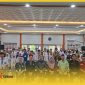 Para peserta Lomba Cerdas Cermat (LCC) Kebangsaan 2026 berpose usai pembukaan kegiatan, Sabtu (9/5/2026) 