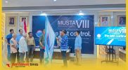 Irwan Manik Radja menerima pataka IAFT Untan untuk meneruskan kepemimpinan selama empat tahun ke depan.