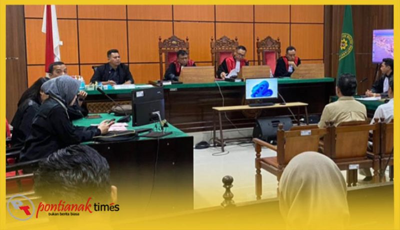 Proses persidangan perdana dugaan korupsi Dana Hibah Mujahidin Kalbar, Selasa (2/6/2026) di Pengadilan Tindak Pidana Korupsi (Tipikor) Pontianak.