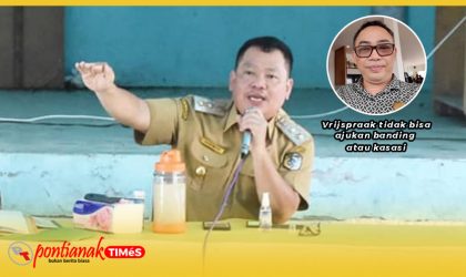 Askiman terpidana bebas dan kuasa hukumnya, Denie Amiruddin.
