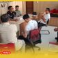 Prosesi pelimpahan berkas tahap II berupa pelimpahan tersangka Edy Chow berikut barang bukti dari Polda Kalbar ke JPU di Kejari Mempawah.