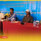 Ketua PWI Provinsi Kalbar, Kundori memberikan arahan dalam rapat konsolidasi. 