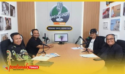 Narasumber Ketua KPU Provinsi Kalimantan Barat MS Budi dan Praktisi Politik Haunan Fachry Rohilie di Studio Podcast Satukata Jalan Pak Benceng Pontianak.