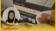 Hartini dan produk makanan olahan Molila Cookies.