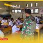 ersonel Satgas Pengamanan Perbatasan (Pamtas) Kewilayahan RI-PNG Yonif 645/Gardatama Yudha (Gty) Pos Napua mengajar di SD Negeri Gunung Susu,