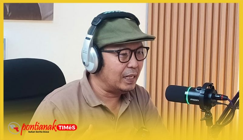 Hermawansyah, eks  dinamisator BRG dan pendiri Lembaga Gemawan saat interview di Studio Podcast Satukata.