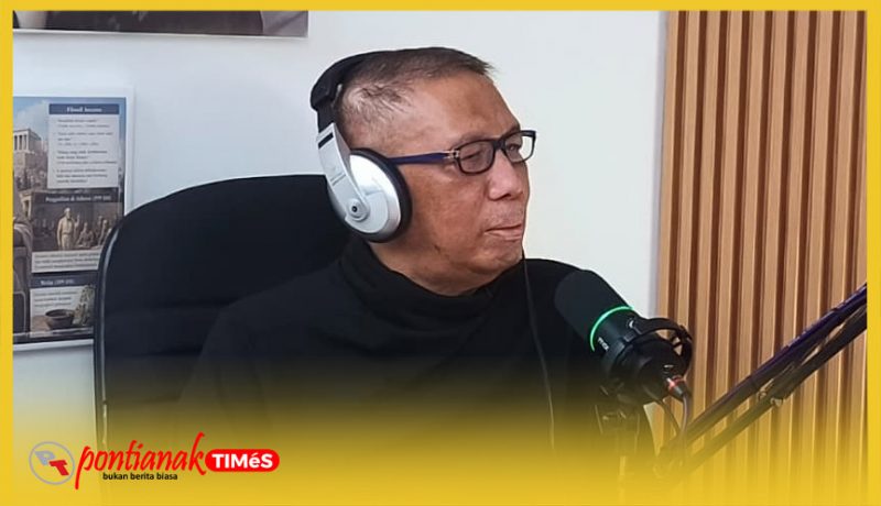 Sutarmidji dalam Podcast Satukata membahas Perumda Air Minum Tirta Khatulistiwa Pontianak.
