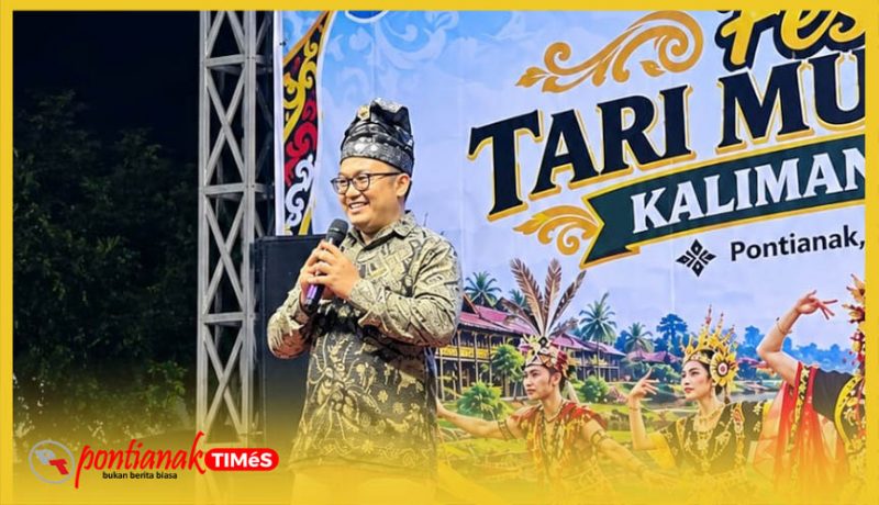 Sekretaris Jenderal sekaligus Koordinator Moderasi Lintas Etnis Kalimantan Barat, Firdaus, S.IP., M.Sos., membuka festival tari yang bekerja sama dengan Balai Pelestarian Kebudayaan Kalimantan Barat tersebut, Minggu (25/10/2026).